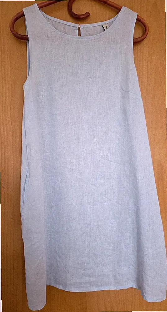 schönes Leinenkleid, hellblau, kühl an heißen Tagen, in Gr. 38/40