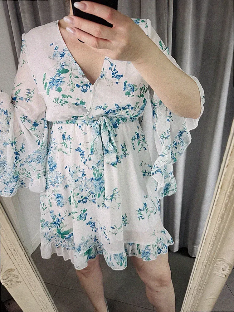 Schönes Sommer Kleid Sommerkleid Damen Blumen Knielang Fledermausärmel Weiß S