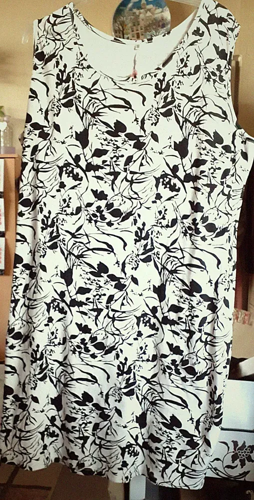 Schwarz/Weiß Kleid Gr.52/54 bpc Selection hinten Gehschlitz von 20 cm