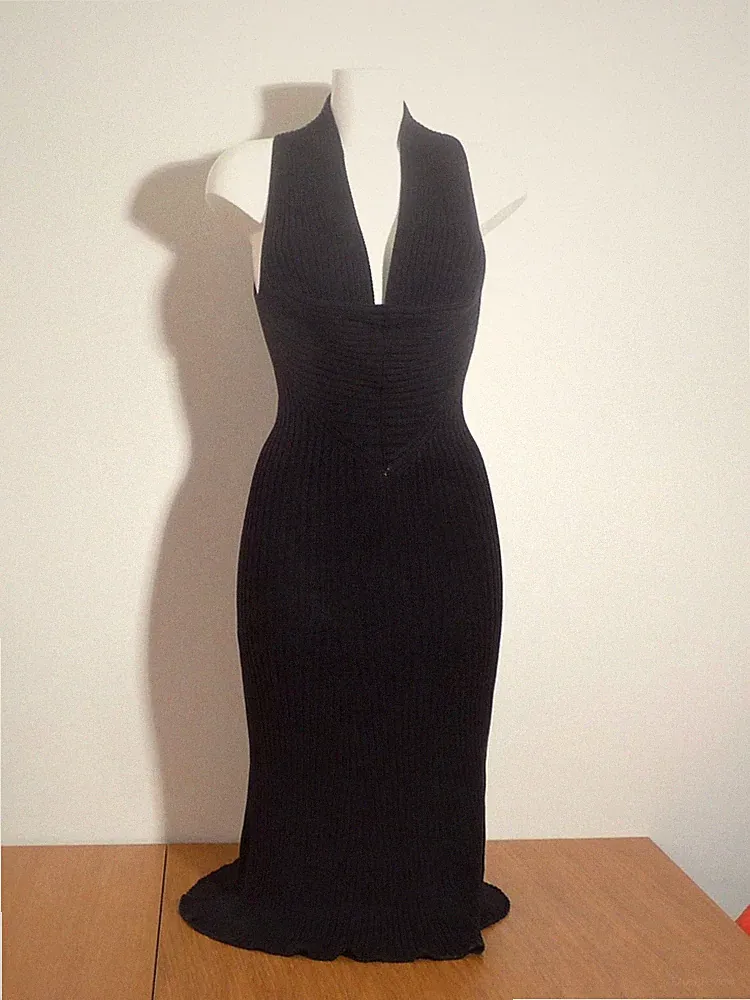 🌼 Schwarzes Kleid mit Weihkragen aus 100% Baumwolle ärmellos - Größe M - Stefanel