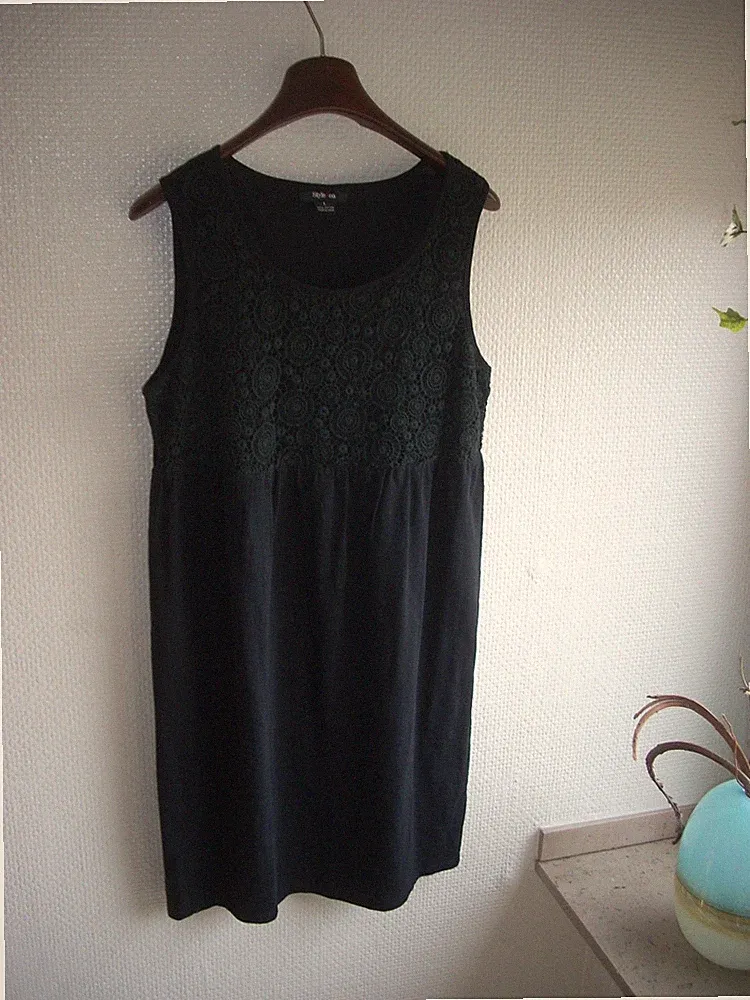 schwarzes Sommerkleidchen Gr. L wie 38 M