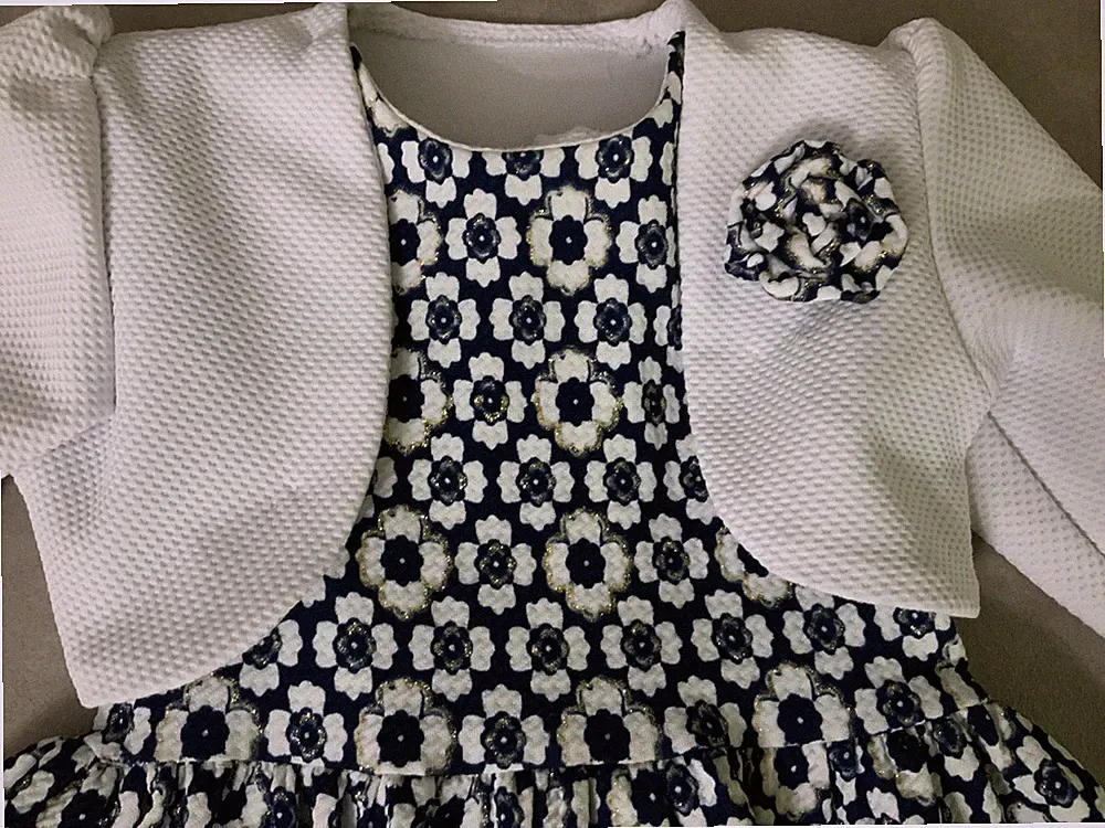Sehr Hübsches 2 Teiliges Set. Kleid+Bollero Selbstgenäht Gr. 110