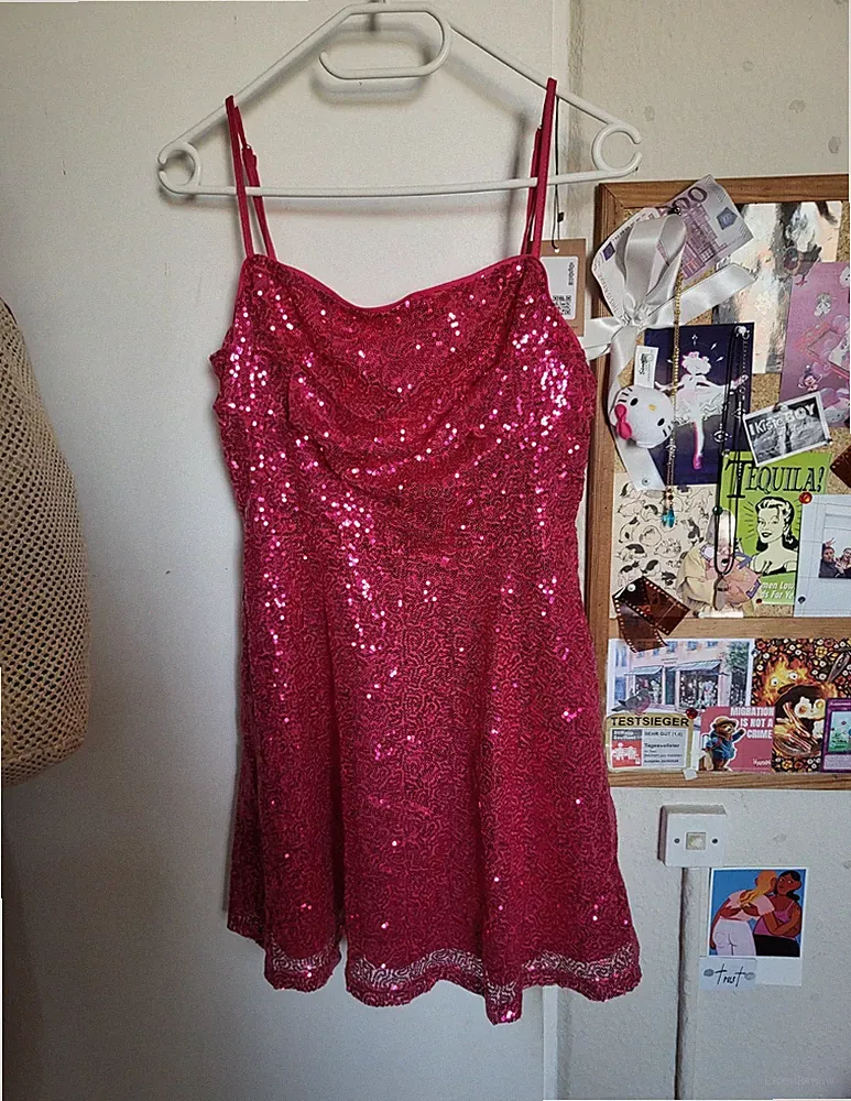 Selpy Damen Trägerkleid M/L rosa A-Linie Pailletten Spitze kurz unifarben