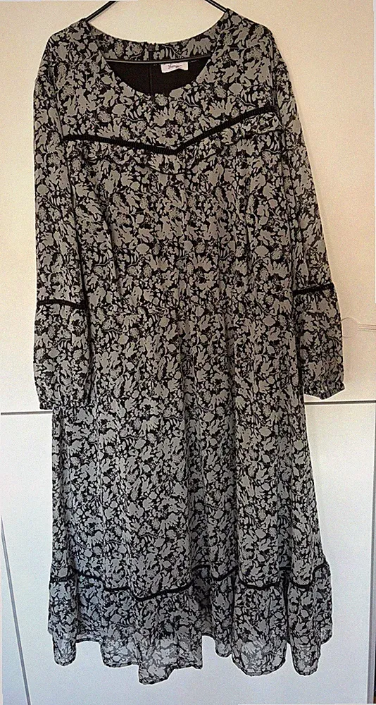 54 A-Linien-Kleid