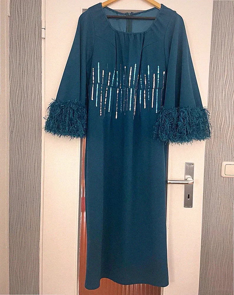 SHEIN Damen Etui Midi Kleid Gr. 22 Petrol 3/4 Ärmel Pailletten Federn
