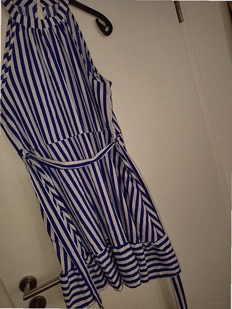 SheIn Damenkleid L blau weiß gestreift A-Linie kurz Rundhals ärmellos Gürtel