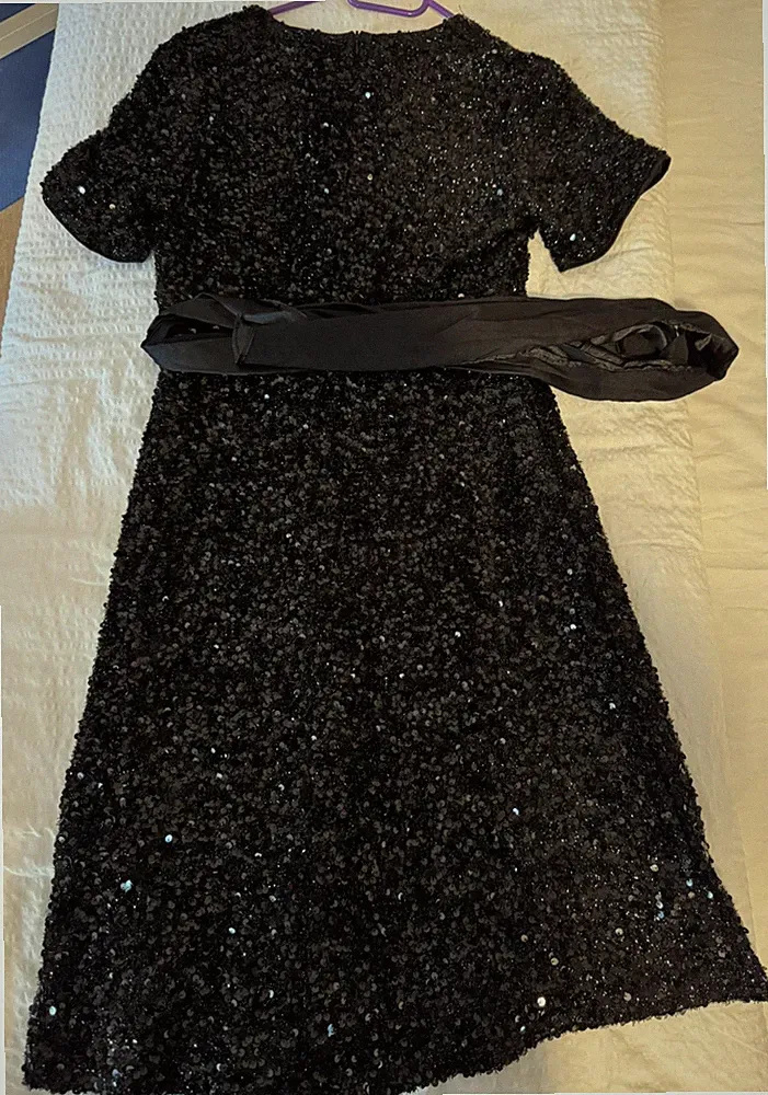 SHEIN Modelyn A-Linie Kleid mit Pailletten + Gürtel schwarz EU S Polyester