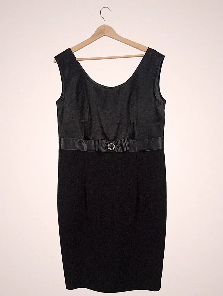 Signé Incognito Etuikleid Damen Elegant Schwarz Gr. 44 Schleife Strass