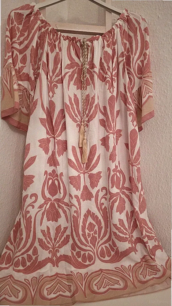 Sommerkleid Rosa Carmen Ausschnitt Glockenarm Gr 44-46-48 Made in Italy