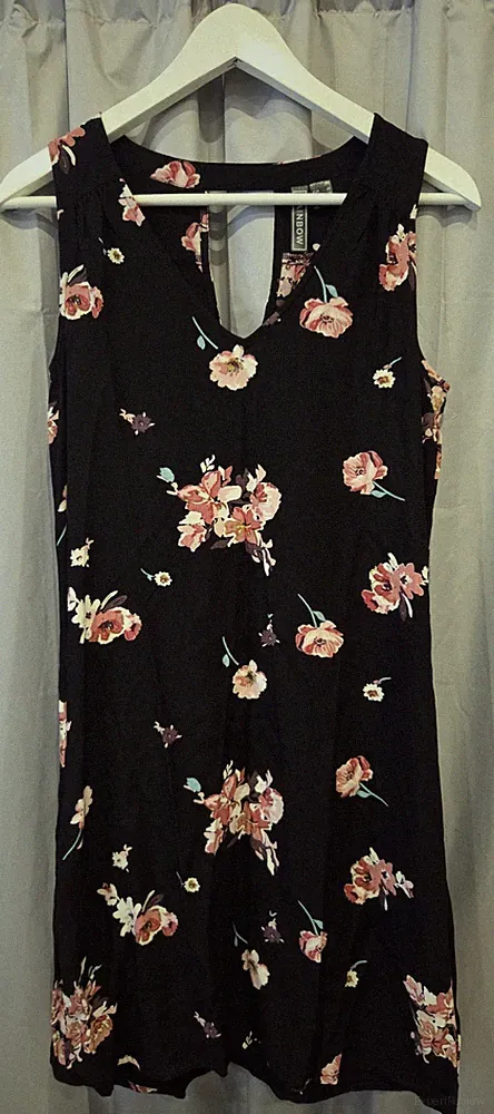 Sommerkleid schwarz geblümt Gr. 40 von Rainbow