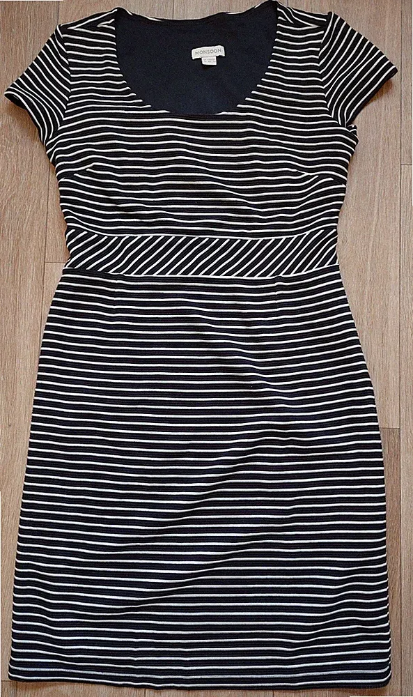 Sommerkleid von "MONSOON", Gr. 42. Blau/weiß