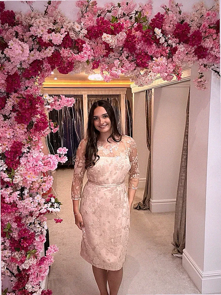 Sonia Pena Kleid Nude Blumen Spitze Größe 18 Anlass Hochzeit Gast Partykleidung