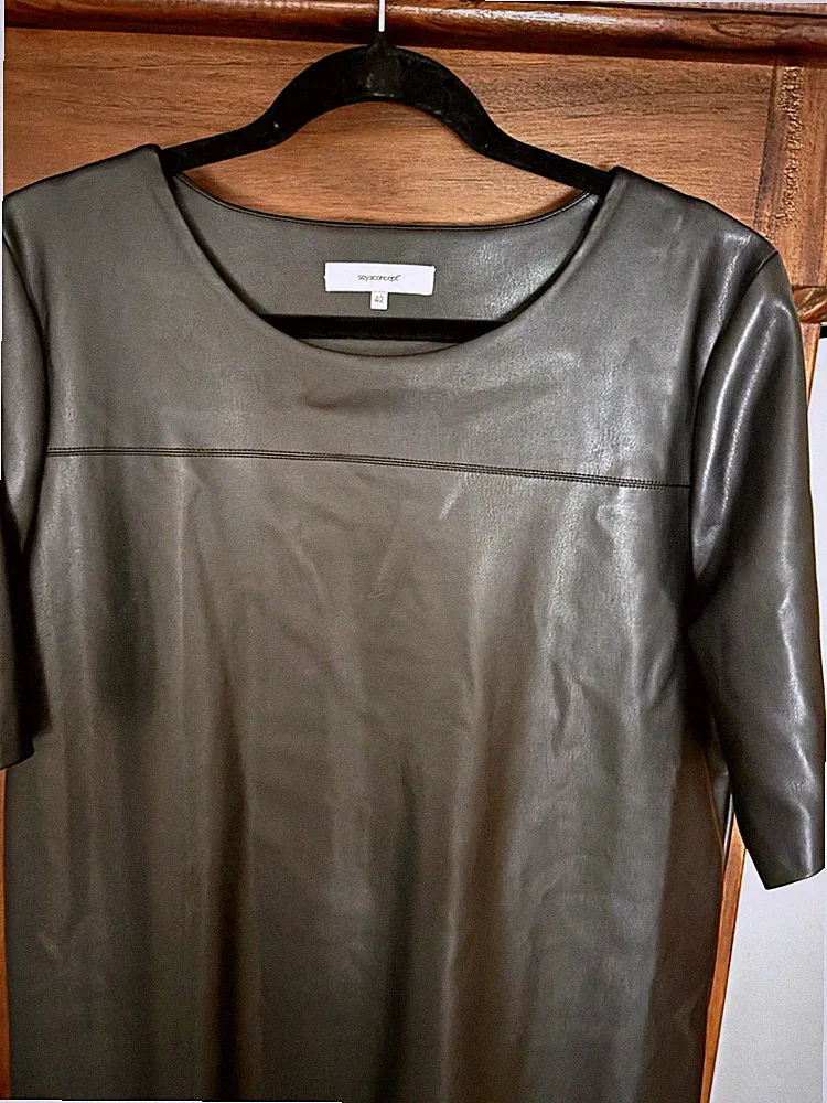 soyaconcept Damen Etuikleid Gr. 42 Schwarz Leder/Kunstleder Halbarm