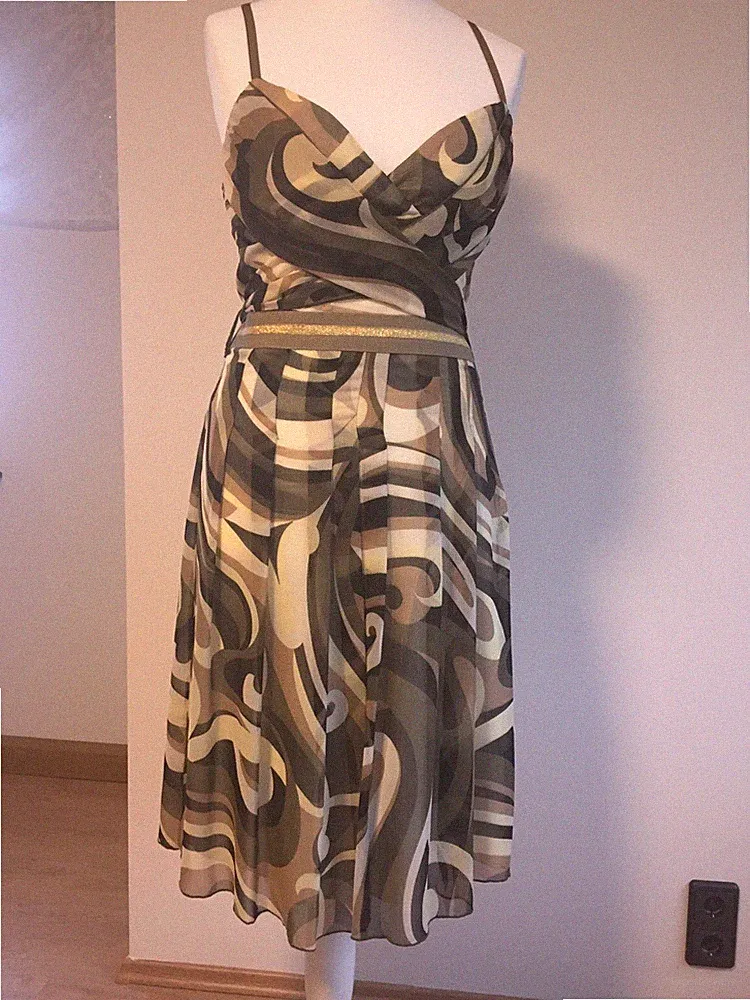 Spagettiträger Cocktailkleid Apart Gr. 38 Neuwertig Camouflage