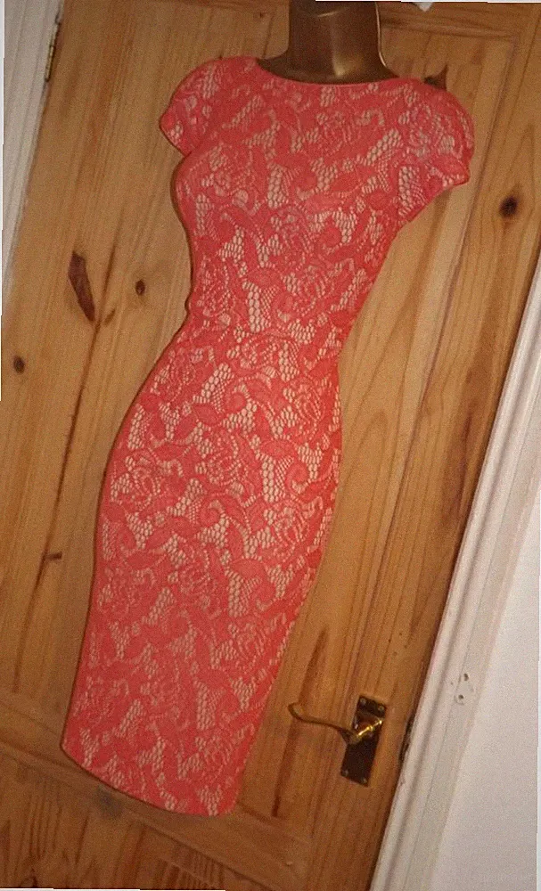 Spitzen Sommer Bleistift Kleid Gr. 16 Stretch Vintage Style Koralle Creme Hochzeitsgast