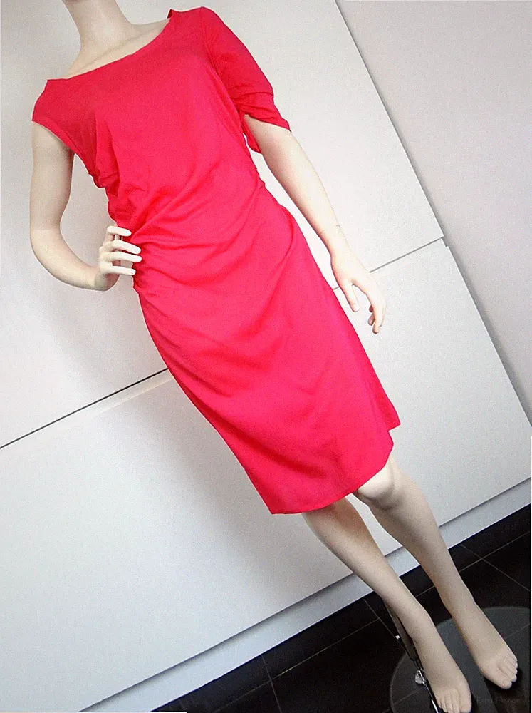 STELLA NOVA Damen Kleid Etuikleid Trend Asymmetrisch Party Blogger Gr 40 NEU