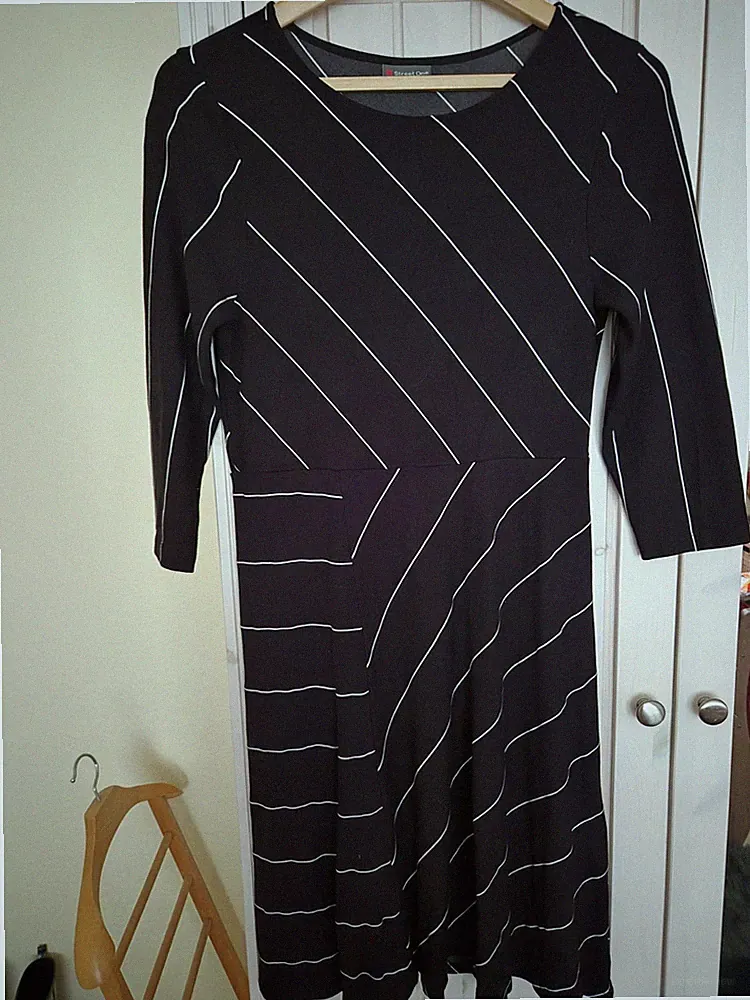 Street One Damen Kleid A-Linie knielang gestreift schwarz/weiß Gr. S/M