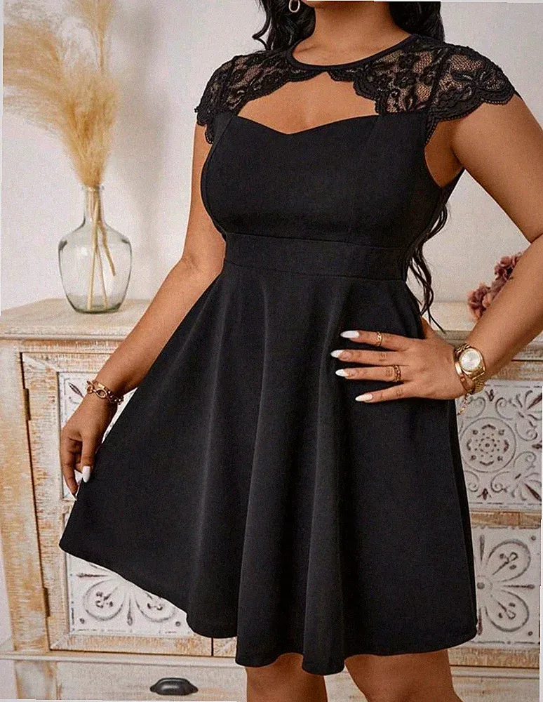 Super Schönes Spitzen Kleid Schwarz Größe 50/52 Plus Size