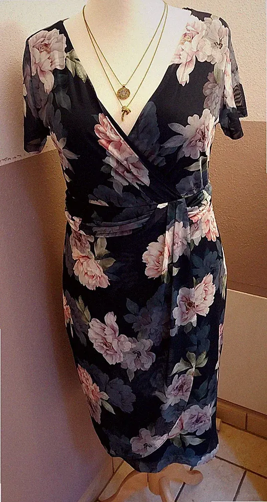 Swing Kleid Gr. 42/44 NEU Stretchkleid Sommerkleid Etuikleid edel NEU NP 159€