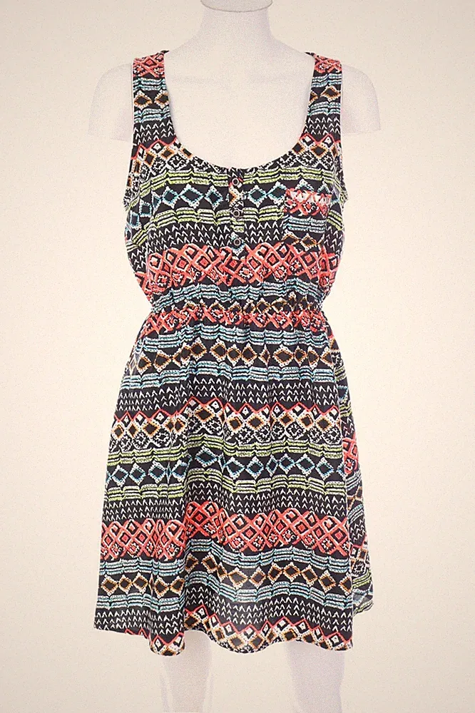 TALLY WEiJL Kleid Skater-Kleid Rückenausschnitt EUR 38 = D 36 schwarz koralle