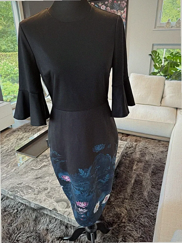Ted Baker Damen Etuikleid schwarz/blau/rosa S knielang Blumenmuster 3/4 Arm RV