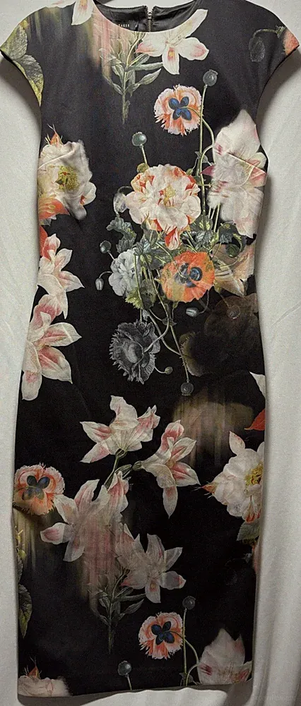Ted Baker London Bodycon-Kleid schwarz Blumen Größe 3 UK 12 Hochzeit Gast Anlass