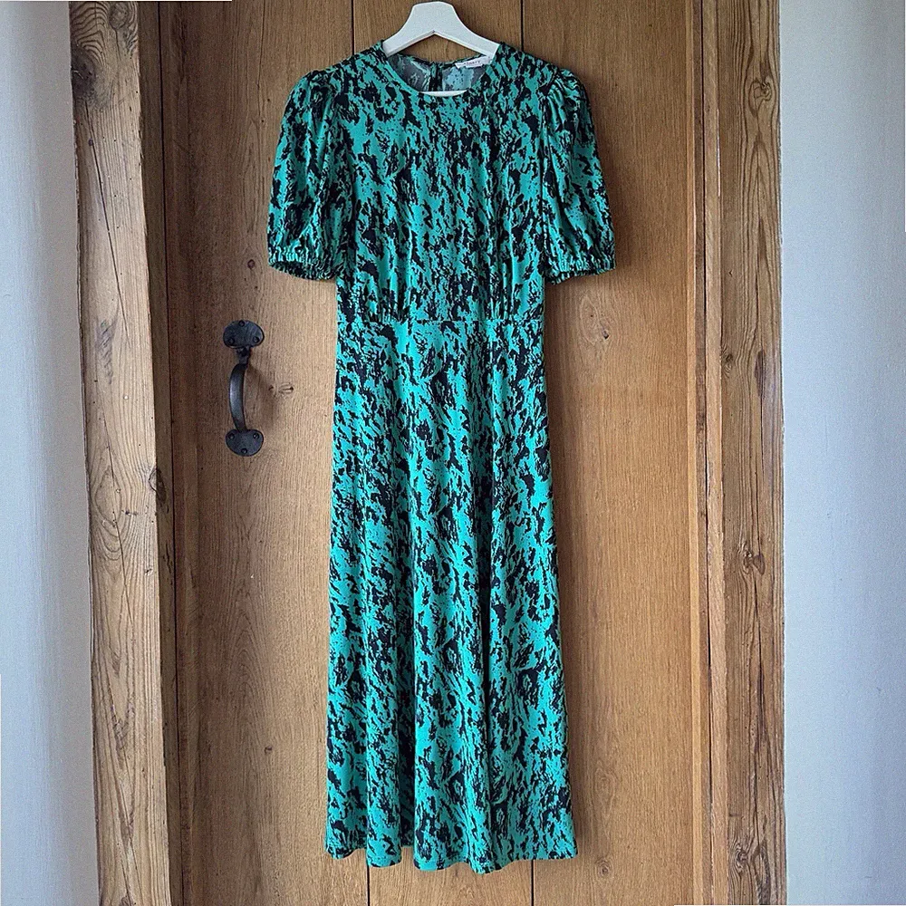 Tee Kleid grün schwarz Puffärmel Boho Festival Hochzeit Gast Party Größe 8
