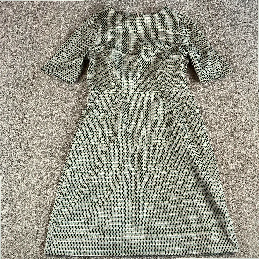 Toast Kleid Größe UK 10 Mehrfarbig Geometrisch Kurzarm Knielang Tailliert