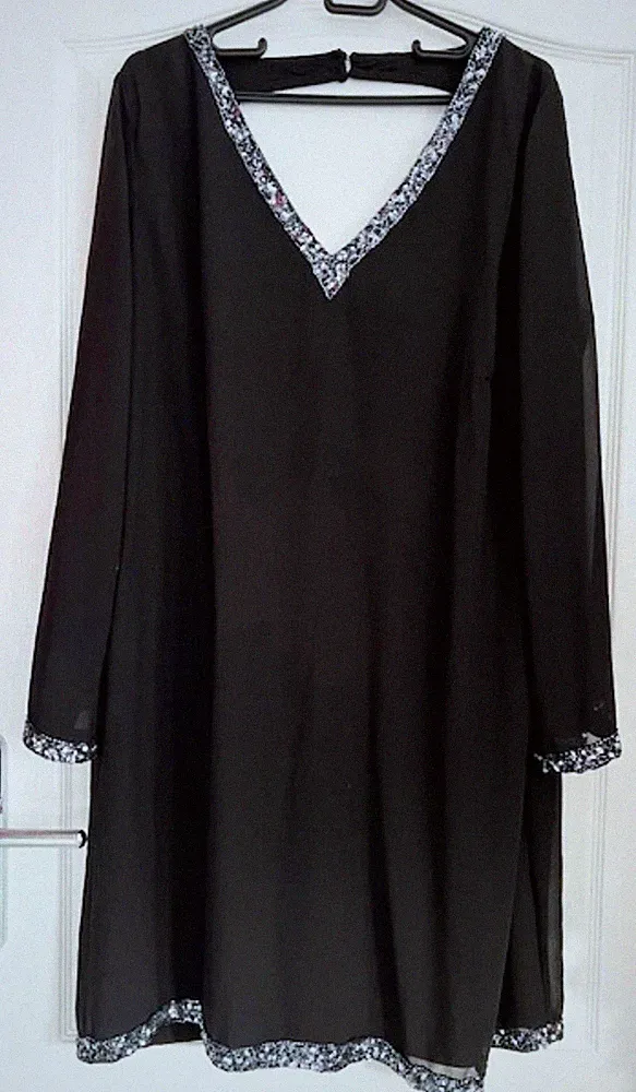 Tolles Kleid Tunika z.B. für Hochzeit NEU Party Gr.52 / 54