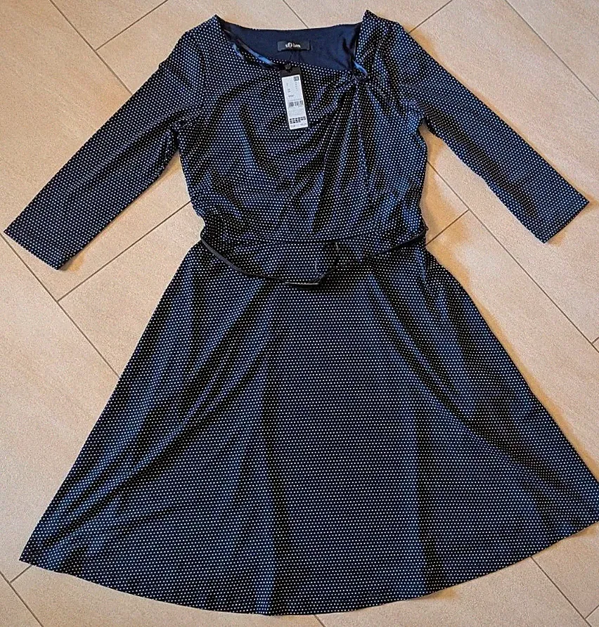Tolles Kleid 👗von s.Oliver Gr.36 Blau Weiß Gepunktet , Gürtel