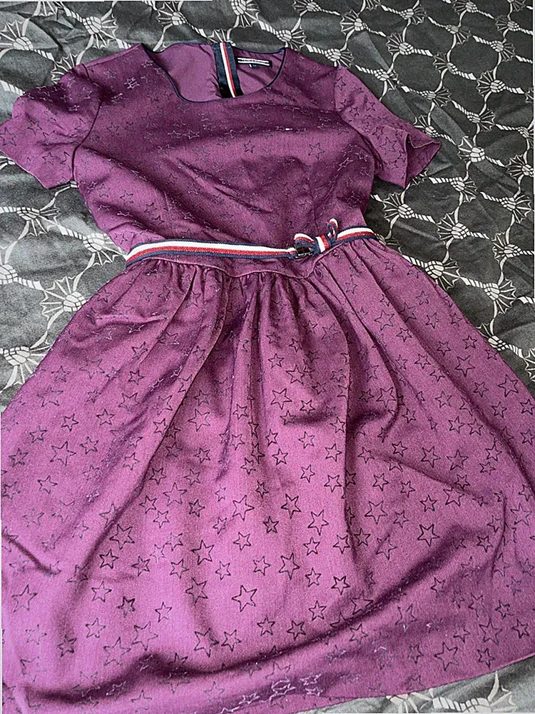 Tommy Hilfiger Kleid Gr.152 Lila