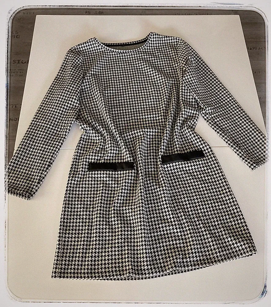 ❤️TOP! Damen-Kleid Gr. 40/42 schwarz-weiß Hahnentritt-Muster Langarm m. Elasthan