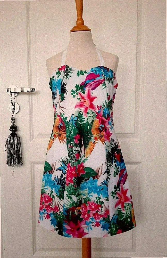 Traumhaftes asos Sommer Bandeau Etui Kleid Gr. 12 36 152 164 168 next Blumen Neu