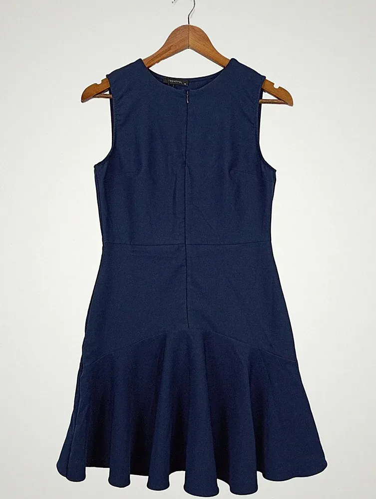 TRENDYOL A-Linien Kleid Damen Kleid Gr. DE 40 blau Elegant