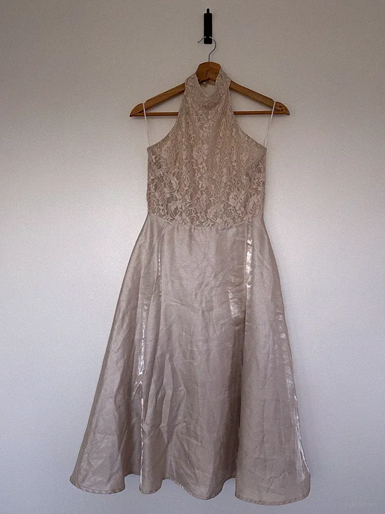 True Decadence Petite Kleid UK 10 Rouge Spitze Neckholder Abschlussball Hochzeit Gast