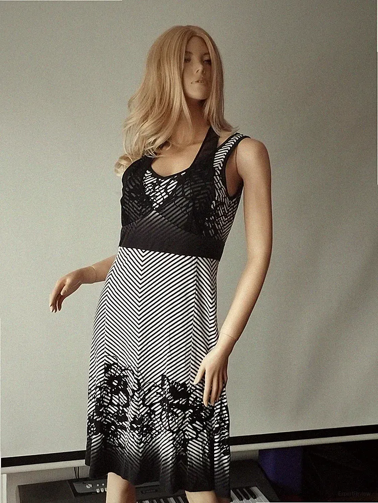 TUZZI Sommer Damenkleid Schwarz Weiß Größe 40 Gr. M Viskose, Für Strand,Stretch