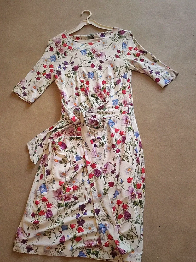 UTA RAASCH Etuikleid Classic Kleid für Damen Gr. 38, M neuwertig 3/4 Ärmel creme
