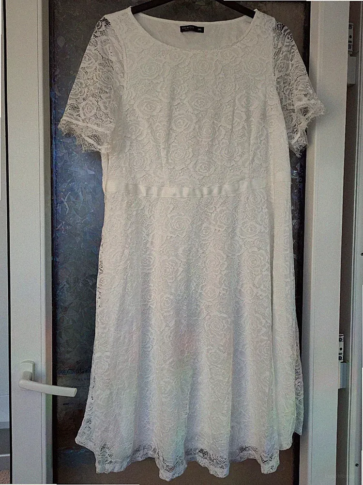 Verlobungskleid Standesamt Kleid XXL Neu Ungetragen Mit Spitze