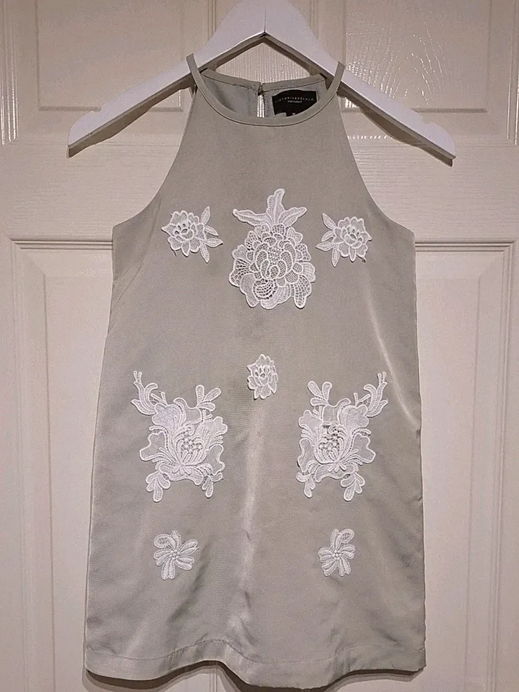 Victoria Beckham For Target Neckholder-Kleid salbeigrün Mädchen 7-8 Jahre Spitzenapplikation