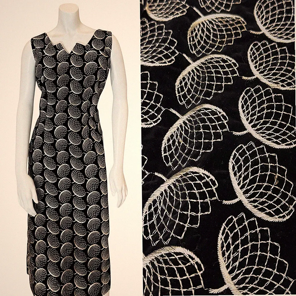 Vintage 60’s FAN EMBROIDERED VELVET DRESS M/L Wedding Guest MCM Sleeveless Midi