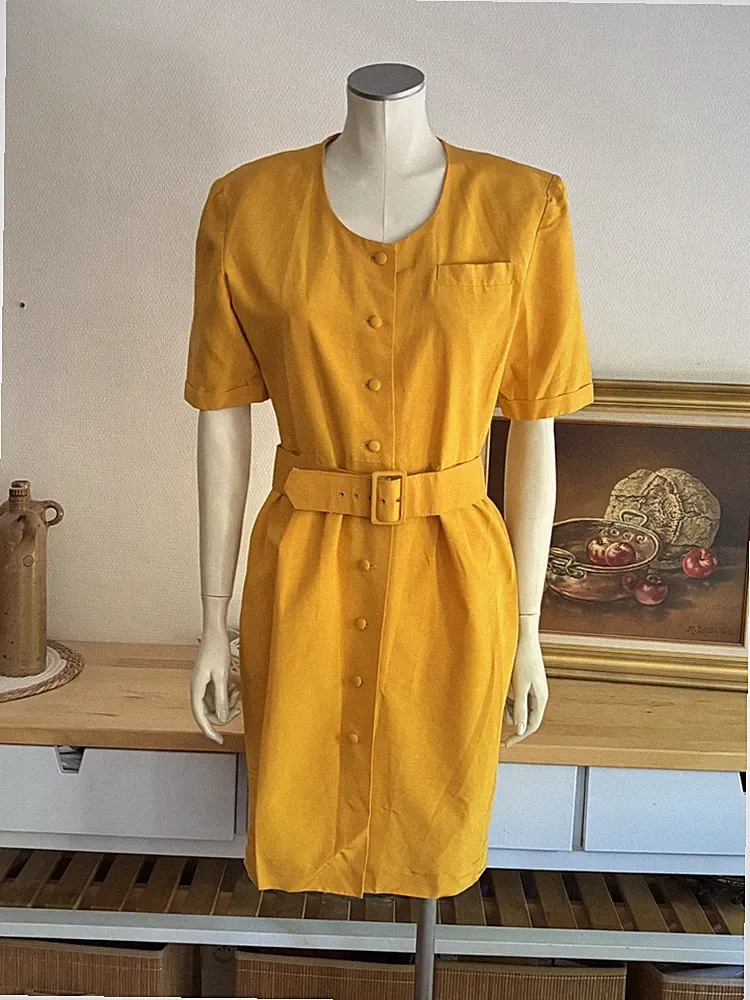 Vintage 80er gelbes Kleid Büro Sirene Safari Preppy Mod buttergelb Gr. 38