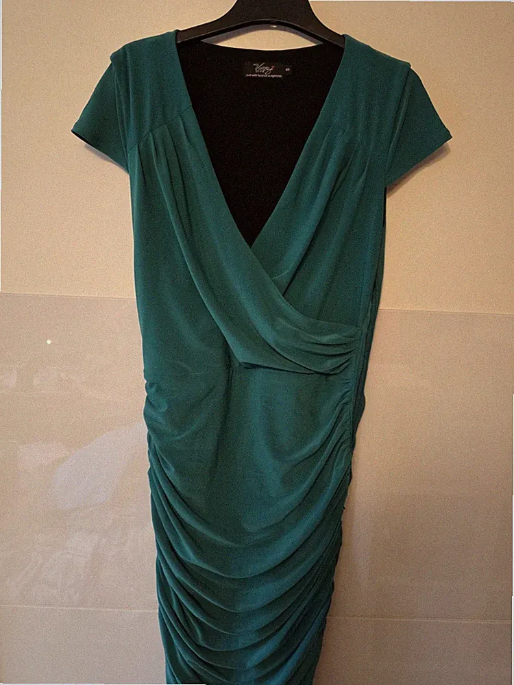 VINTAGE DIVA Kleid Gr. S Smaragdgrün Raffung Wickeloptik Etuikleid Top!