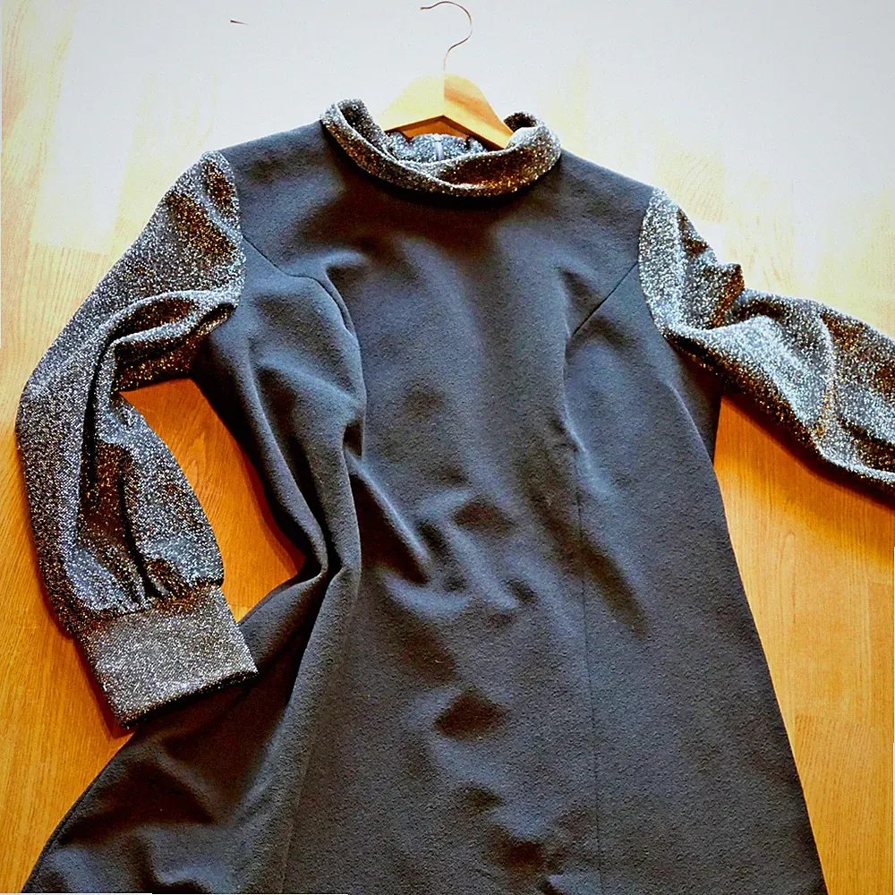 VINTAGE Kleid schwarz silber Gr. 46