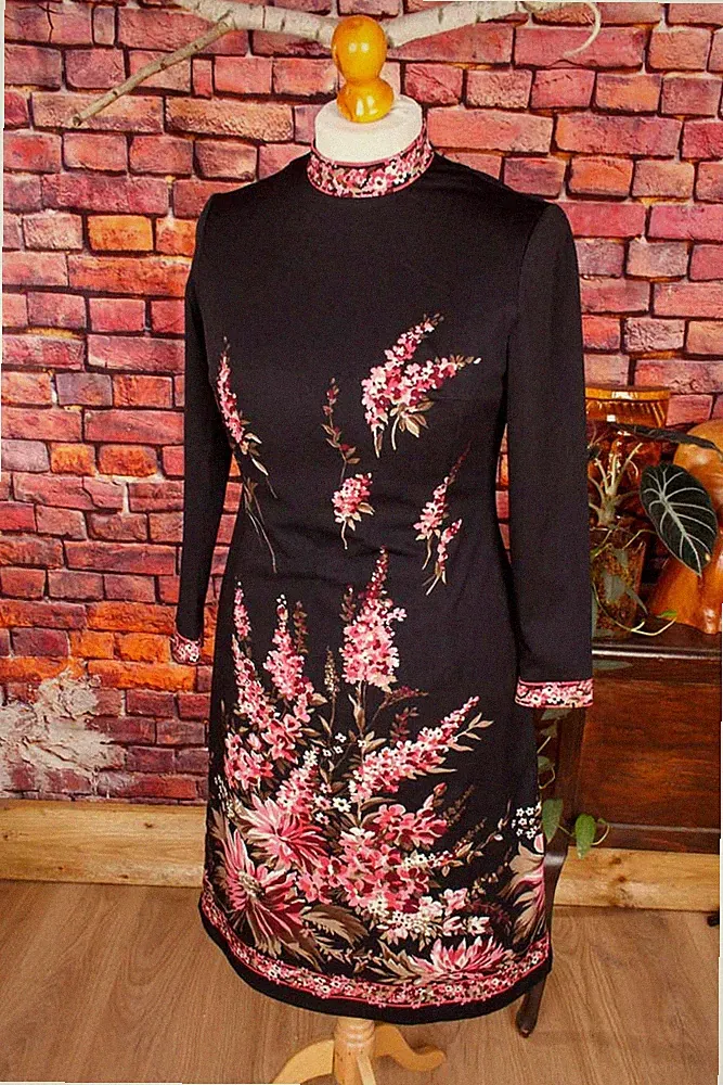Vintage orig 70er Etuikleid Kleid schwarz pink Blumen Stehkragen 42