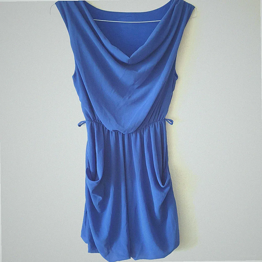 Viskose SCHLUPF KLEID für den STRAND mit TASCHEN Blau CHIFFON Ballon Saum Gr. S