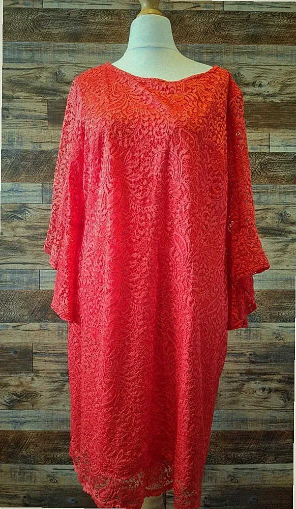 46 Spitzenkleid