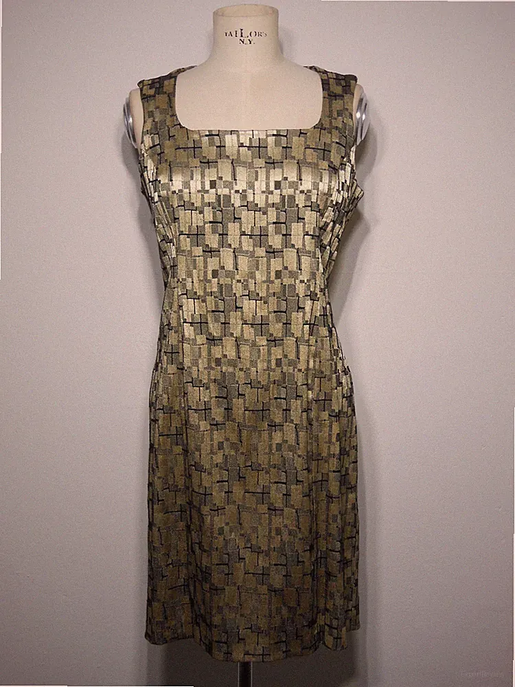 Petite Etui kleid