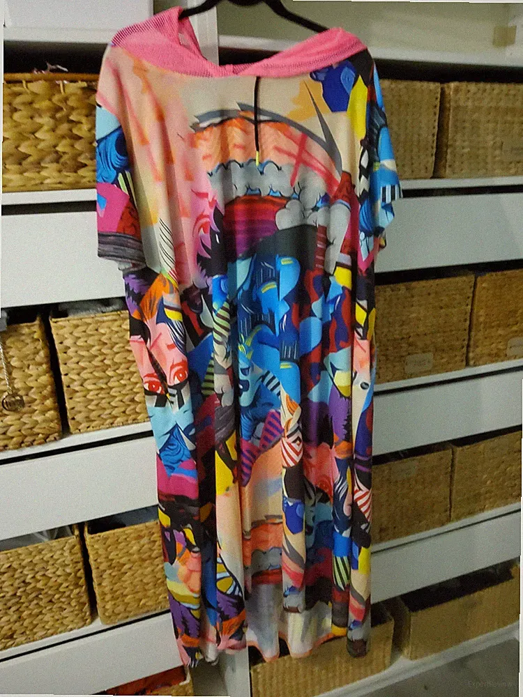 Wunderschönes, buntes und pflegeleichtes Kleid in 56/58
