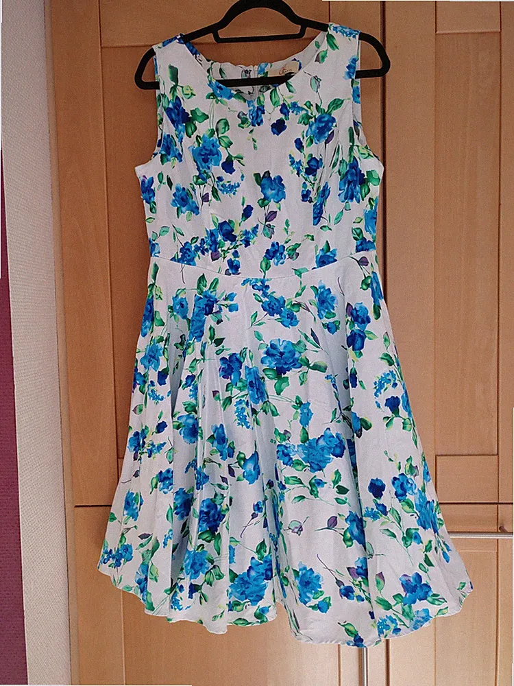 Wunderschönes figutbetontes Sommerkleid, weiß/bunt, Grace Karin 2XL