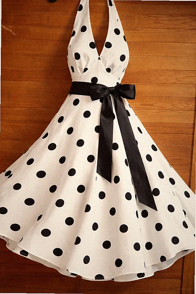 Wunderschönes Kleid In Hepburn Stil. Neu, Leider fällt es für mich viel zu...